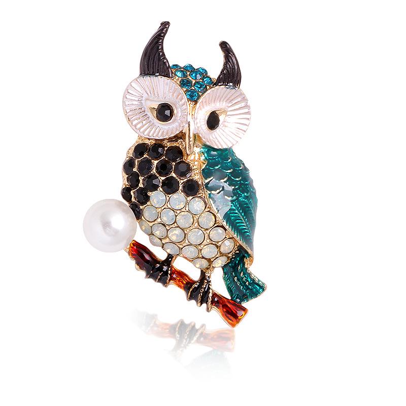 Charming Owl Rhinestone Brooch: Versatile Animal Corsage for Clothing and Bags