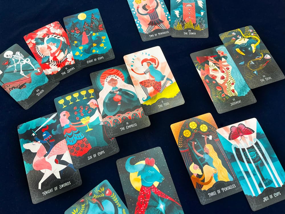 Nichiyu Waite Tarot Cards, 78 Cards for Fortune Telling [Authentic] [STAR MAIDEN TAROT] "The Tarot That Will Guide You To a World of Shining Stars