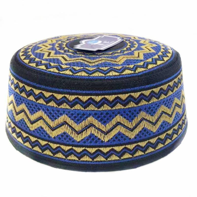 

Мужская вышитая саудовская молитвенная шапочка - Круглый край Плоский верх 60