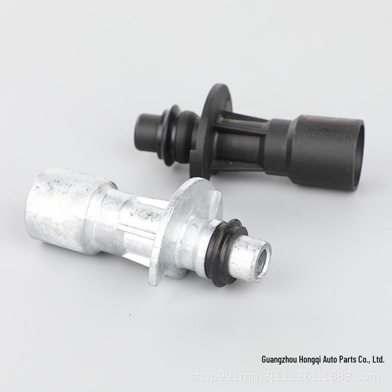 LR028136: Compatible Water Pump Pipe Connector for Land Rover Jaguar 5.0/3.0 Engines (Aluminum, LR011997)
