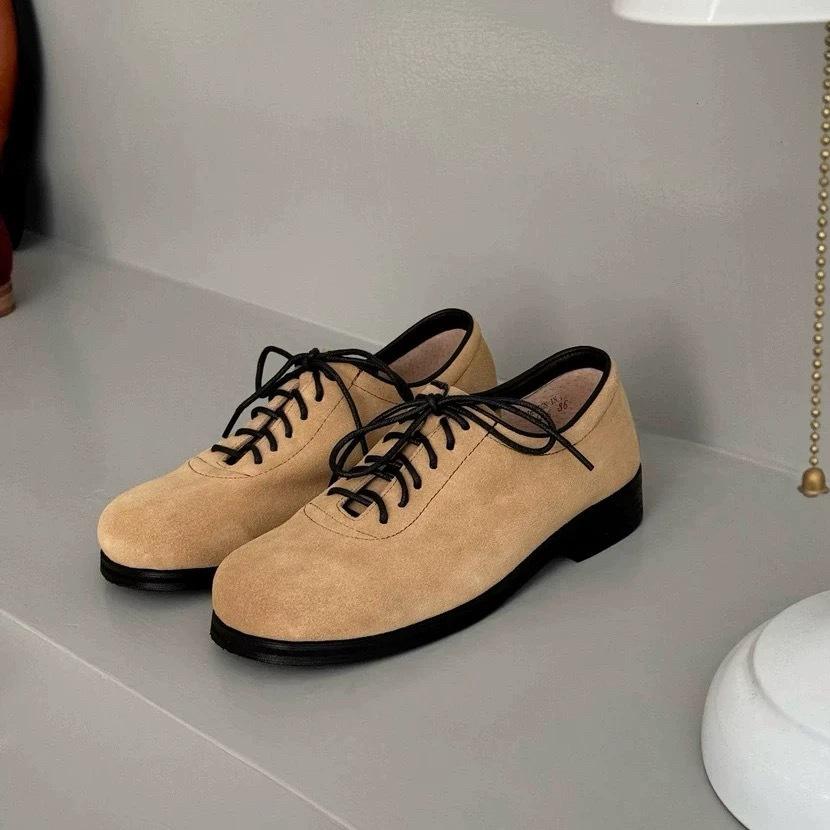 

New matte British style brock shoes women s lace-up retro round head flat bottom casual style leather single shoes 35