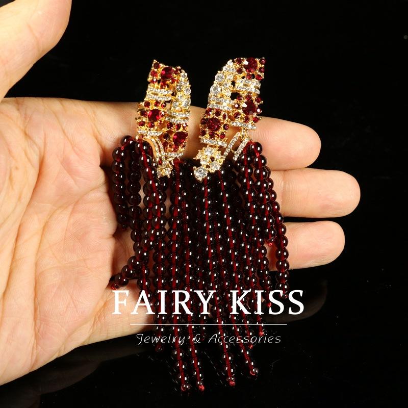 

Серьги Длинные кисточки Свисающие на плечи Красная глазурь Бриллиант Элегантные Ретро Личность Покрытые Настоящим Золотом Серьги-гвоздики Серебряная игла