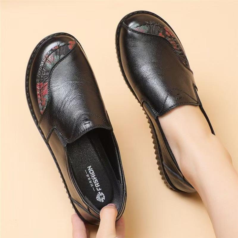 

Весняне розкішне жіноче взуття для людей похилого віку на плоскому підошві Ретро Вінтажні лофери з натуральної шкіри Чорне жіноче взуття Мокасини з хутром лофери 35 чорний