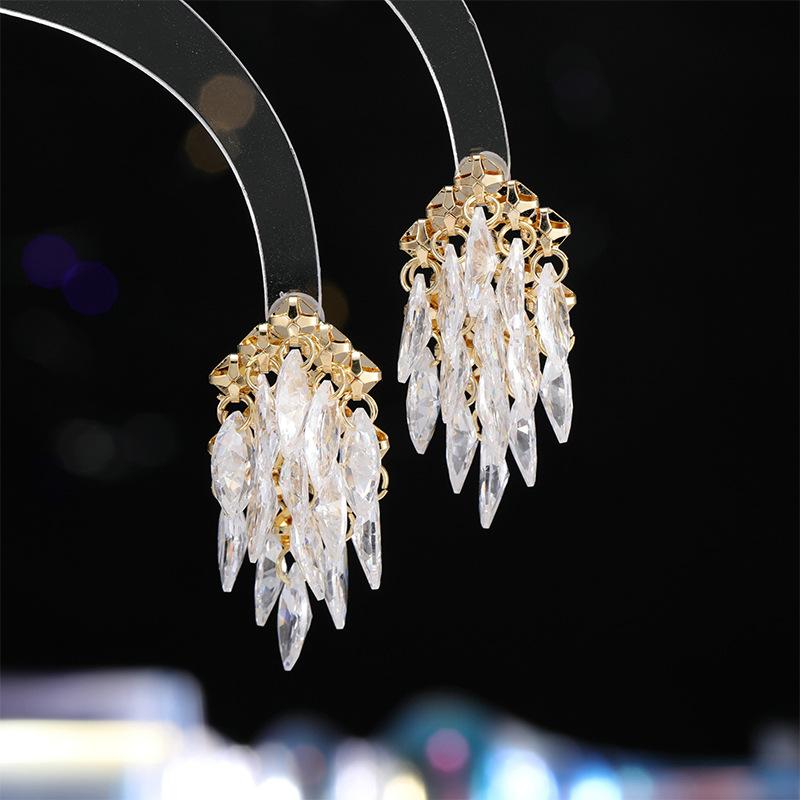 Design Light Luxury Super Flash Zircon Geometric Rhombus Fringed Earrings Temperament Exquisite Fashion Earrings Women