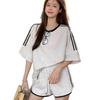 Damen Koreanischer Stil Schlankmachende Sportbekleidung: Rundhalsausschnitt, Kurze Ärmel, Lockere Passform, Sommerliches Freizeit-Zweiteiler-Set mit Shorts