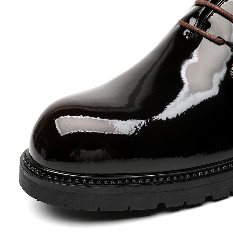 Hight Quality 2024 New British Style Business Casual Patent Leather Shoes For Men's Banquet Dress Black Hombre Classic Pointed