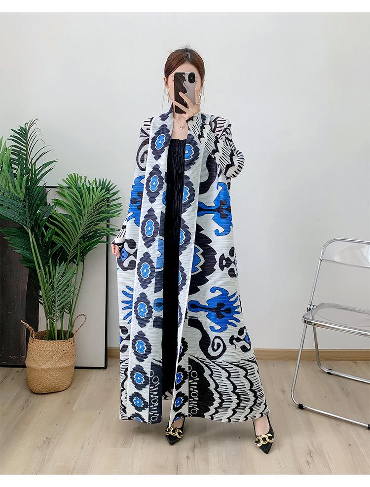 2024 Summer Women's Chic Middle East Pleated Robe Long Sleeve Cape Jacket