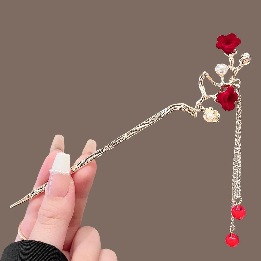 Elegant Red Rose Tassel Hairpin - U-shaped Hair Accessory for Women, Perfect for Updos and Traditional Attire.