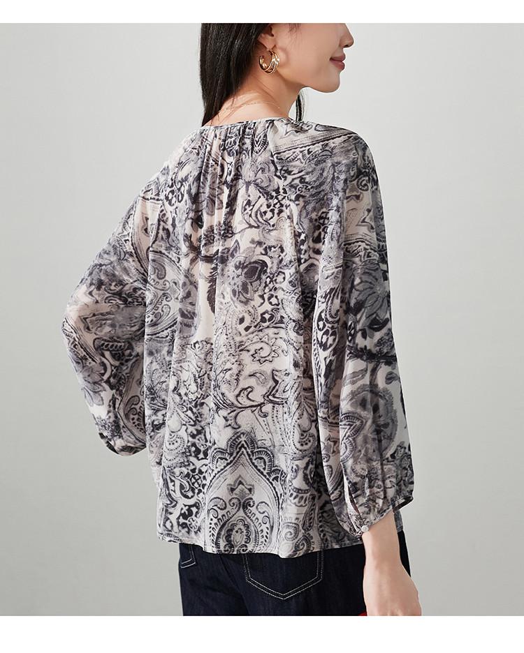 100% mulberry silk niche printed shirt for women's 2026 spring commuting versatile round neck silk top