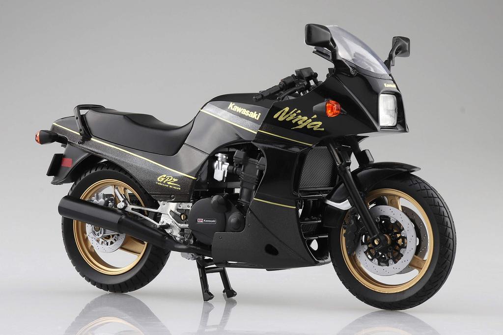 AOSHIMA Skynet Completed Bike Kawasaki GPZ900R 1/12 Black/Gold