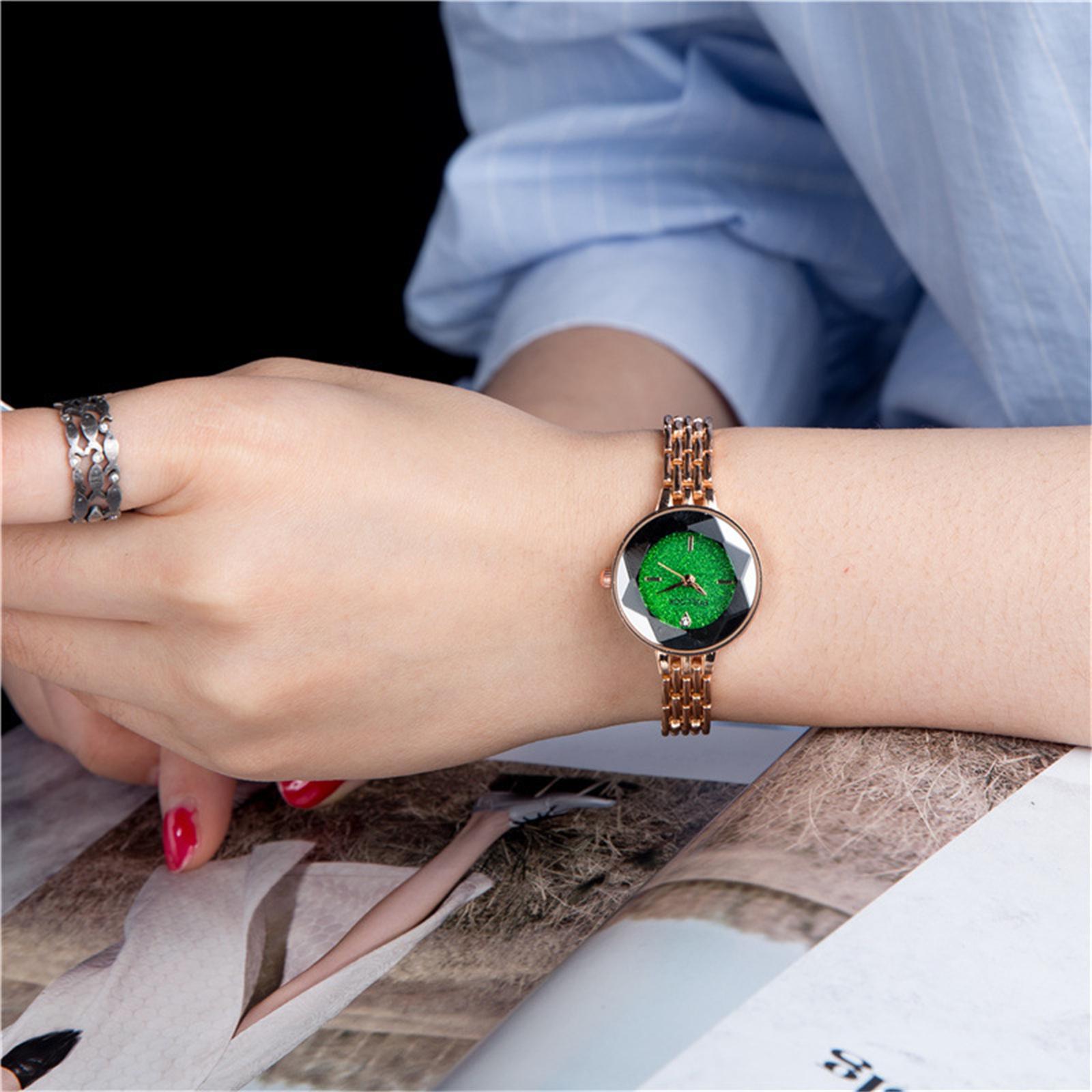 

Женские модные кожаные часы One Size