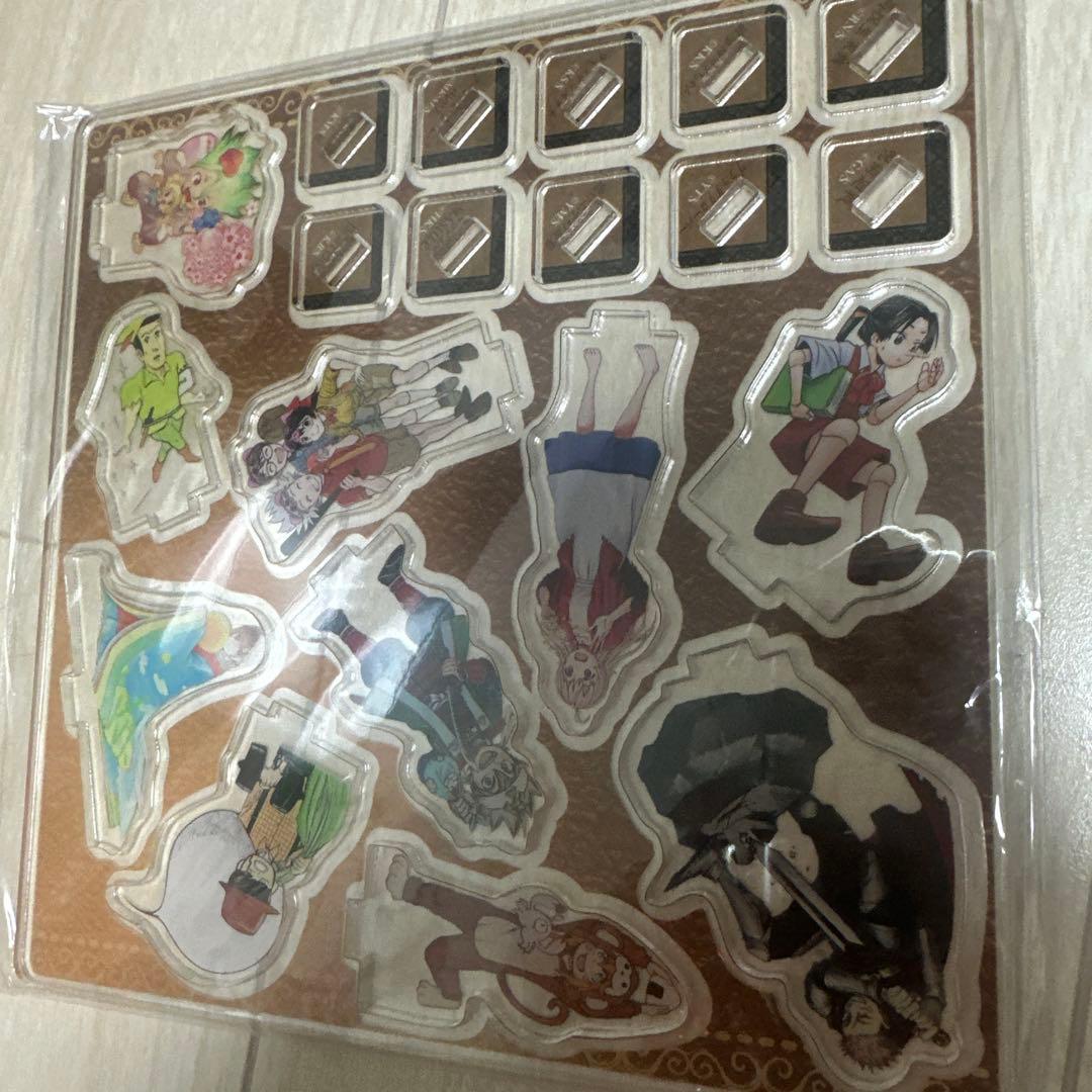 Jump acrylic stand