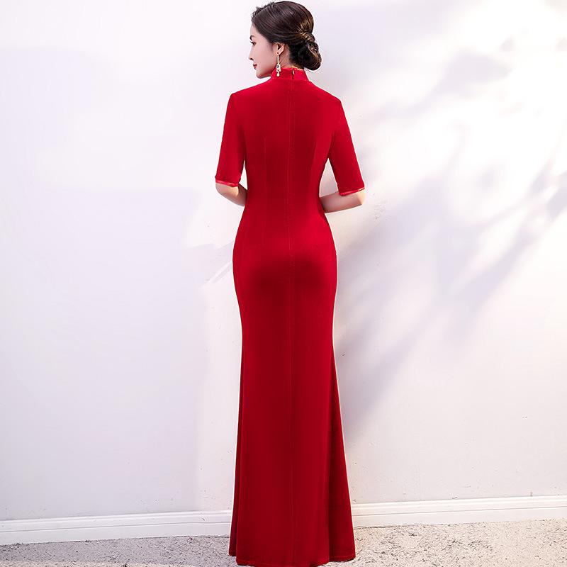 The college entrance examination cheongsam suitable for mothers to wear is a victory, the new young and improved catwalk performance clothes