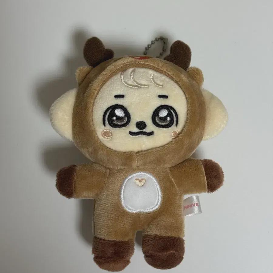 

IVE Рождественский Миньив Ганган Цзи Ань Юй Цзинь Цю Лэй Чан Вон