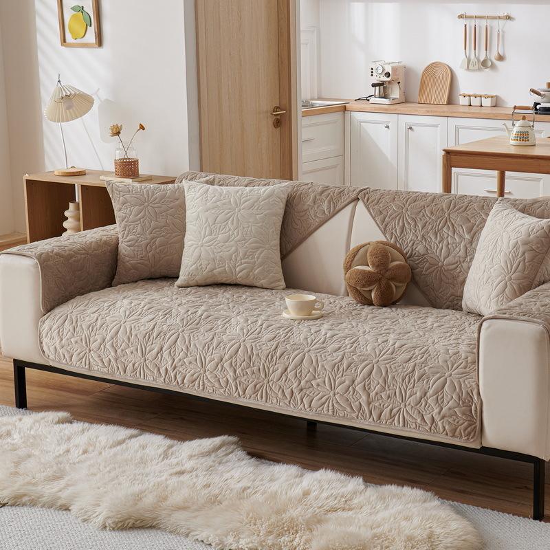 

Crystal Fleece Sofa Cushion Winter High-End Embroidery New Plush Seat Cushion Light Luxury Sofa Cover Towel Manufacturer 70*70cm