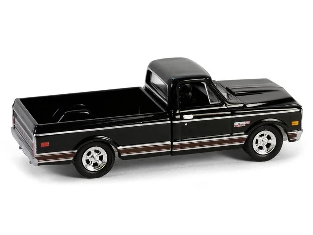 Greenlight 1/64 Chevrolet Cheyenne C10 Short Bed 1972 Black