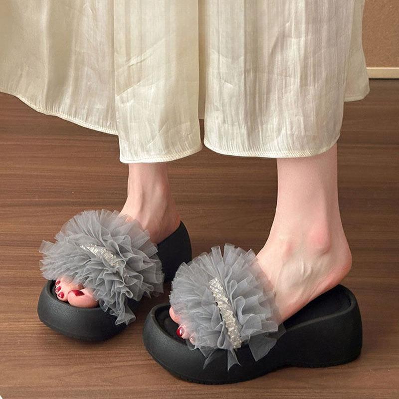 

Thick-soled Shoes Height-increasing Slippers Women s Beach One-shoulder Flip-flops 40 бежевий