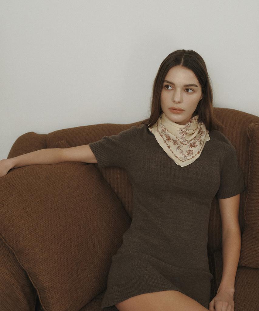 BB'DESOLI'DE Fleur Cotton Silk Scarf (3 Colors)