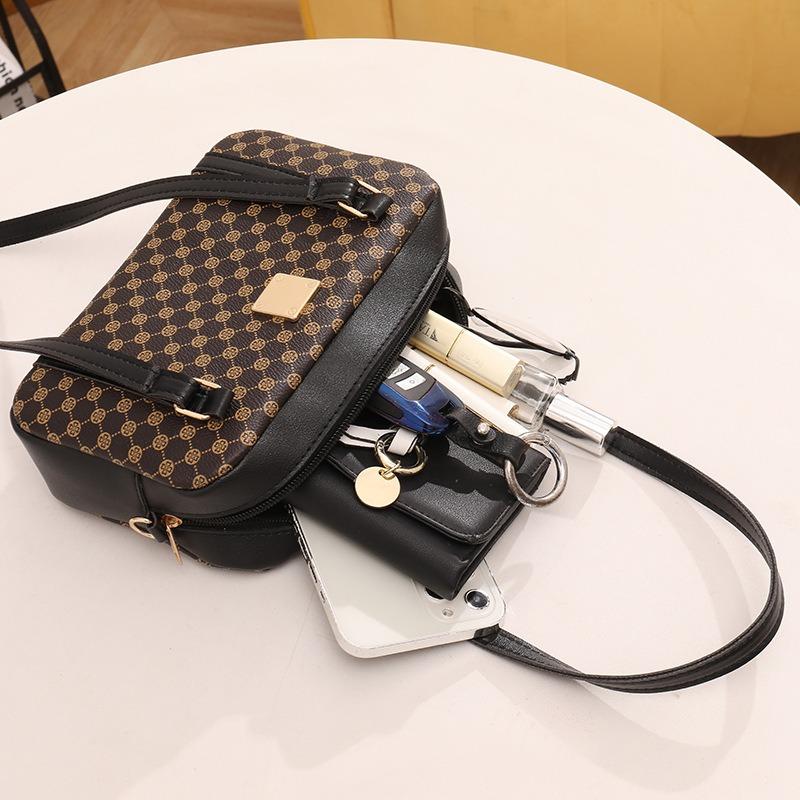 Women's Bag New Fashion Printed Shoulder Strap Crossbody Small Square Bag Simple Portable Shoulder Bag One Piece