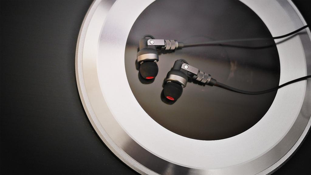 ELECOM Hi-Res Stereo Earphones, In-Ear Type, 12.5mm Driver, Black, EHP-CH3000SBK