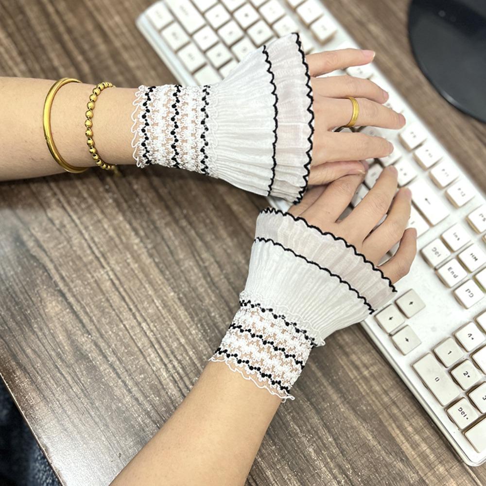 Comfortable Lace Ruffled Wrist Detachable Fake Sleeves Cuffs  Daily Accessory