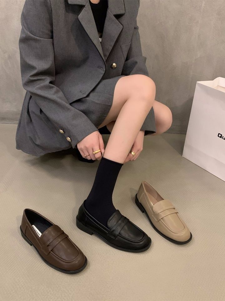 French flat-soled retro brown loafer single shoes women's shoes 2025 new spring and autumn black British style small leather shoes