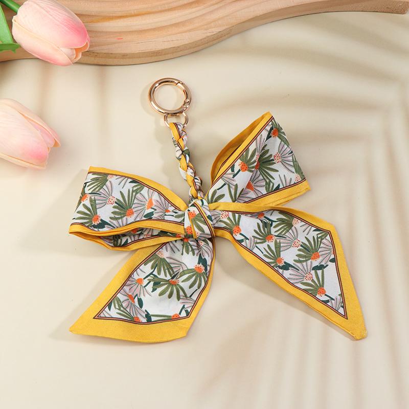 Elegantní stuha s mašlí a přívěskem na klíče od korejského měkkého hedvábného šátku, držák na klíče od auta, dámské tašky, přívěsky na klíče, doplňky pro dívky, dárky