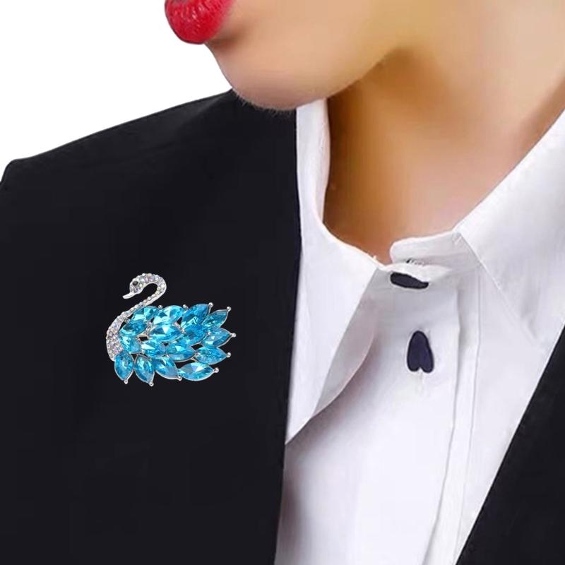Broche de Cisne Fashionável Broche Resistente ao Desbotamento Confortável de Usar Broche Corsage Material de Liga Joia de Tecido para Meninas