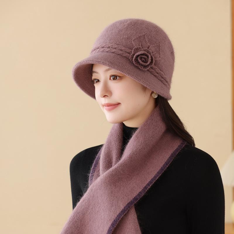Middle Aged and Elderly Hats Autumn and Winter Three Dimensional Flower Wool Hats  Fashionable and Elegant Hats  New Style for Women