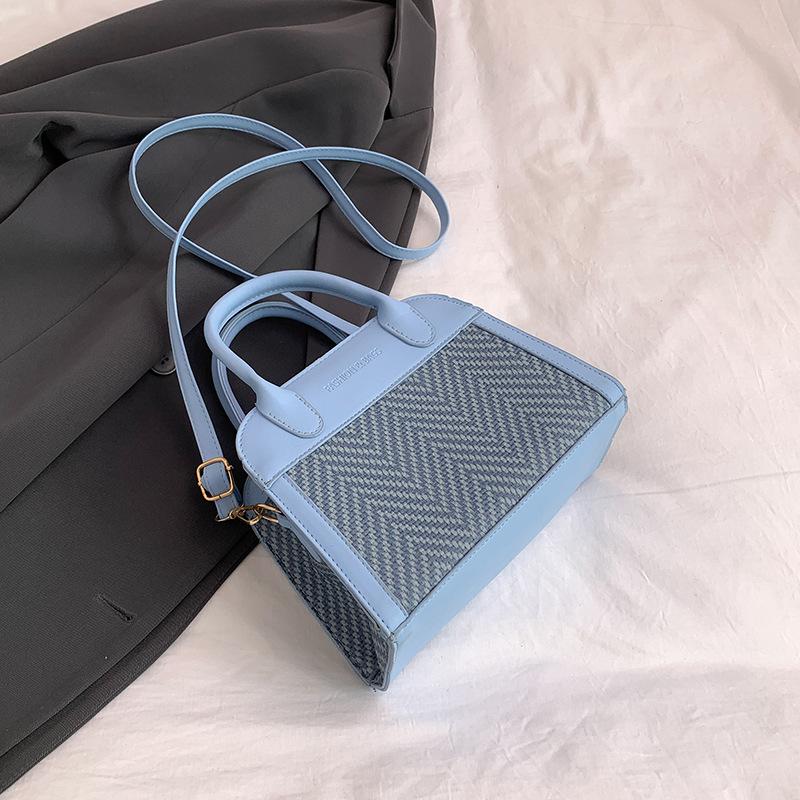 Niche Retro Design Women's Bag Spring New High-end Versatile Handbag Shoulder Messenger Bag