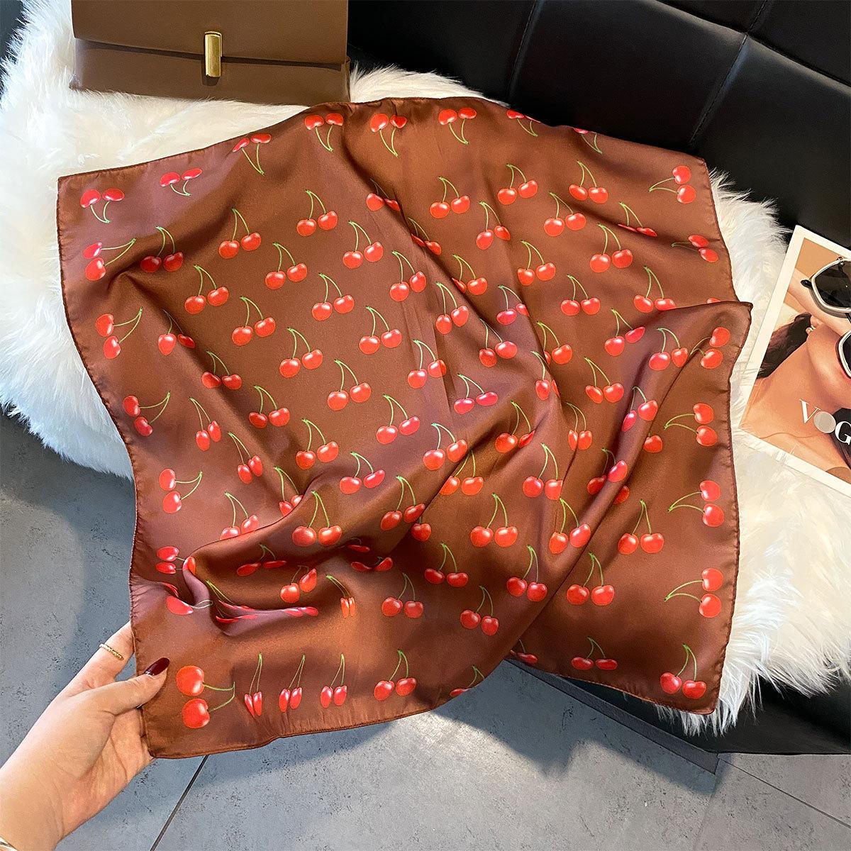 

Четыре сезона Универсальный фруктовый квадратный шарф Имитация шелка Принт Шелковый шарф Женский летний шарф Шаль 70*70