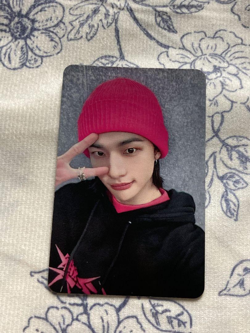 

[USED] Hyunjin StrayKids Raku-STAR 1st Week Limited Sanok Trading Card