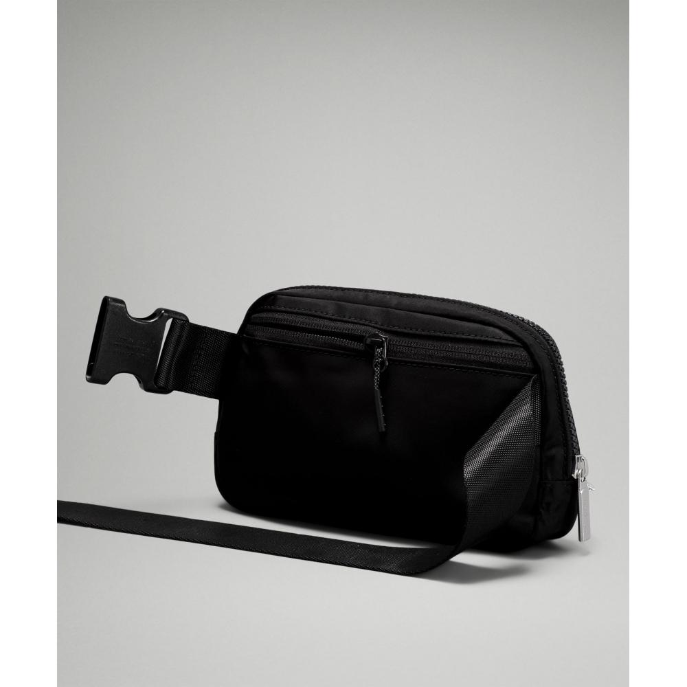 Lululemon Everywhere Belt Bag 1L Blk