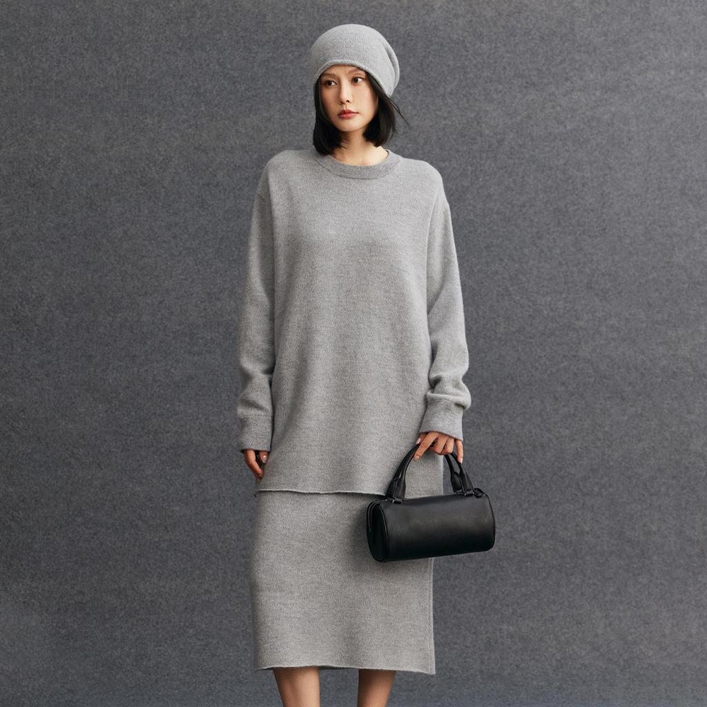 2025 Autumn/Winter Women's Cashmere Round Neck Loose Top and Skirt Set
