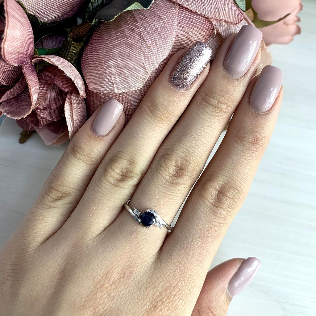 Silver Ring with Natural Sapphire 0.738ct (2021827)