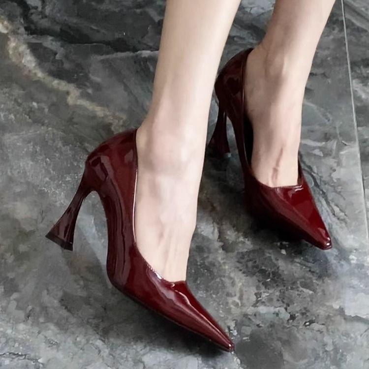 

Red elegant soft-soled small man shows height high heels women s dopamine comfortable shallow mouth pointed single shoes 40