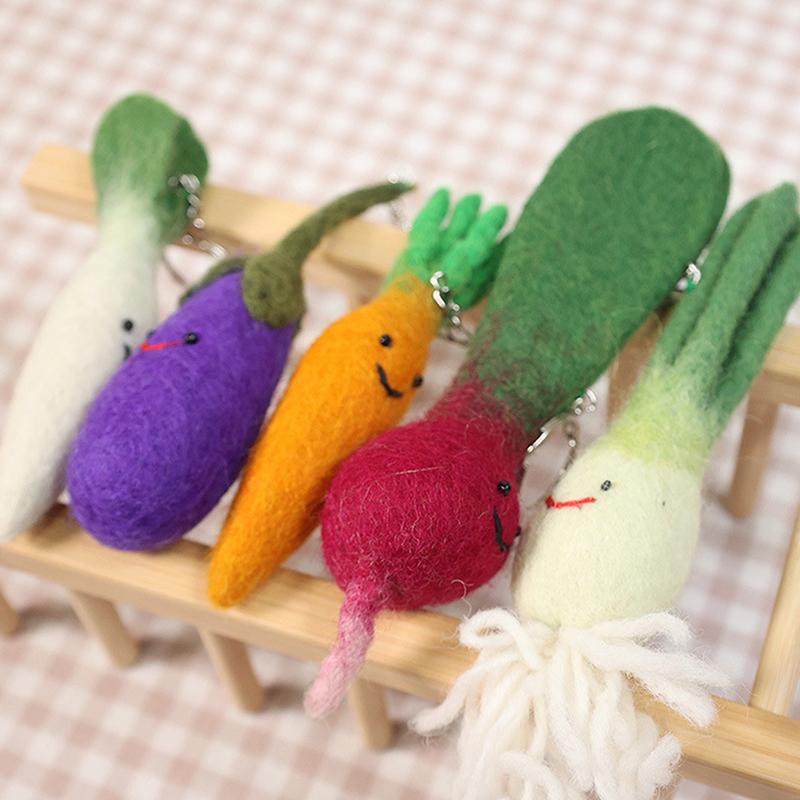 Niedlicher Cartoon Gemüse Plüsch Schlüsselanhänger Kreative Wollfilz Strick Schlüsselanhänger Stofftier Spielzeug Anhänger für Kindergeschenke