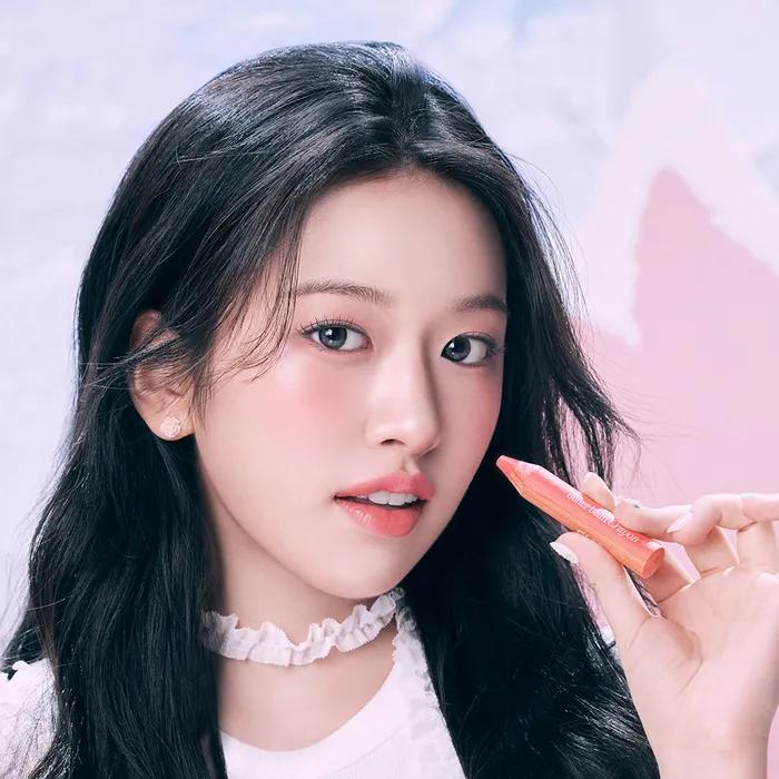 

[Ограниченная специальная цена] Специальный набор карандашей-бальзамов Clio Butter (Основной продукт + Точилка) 006 Breeze Apple