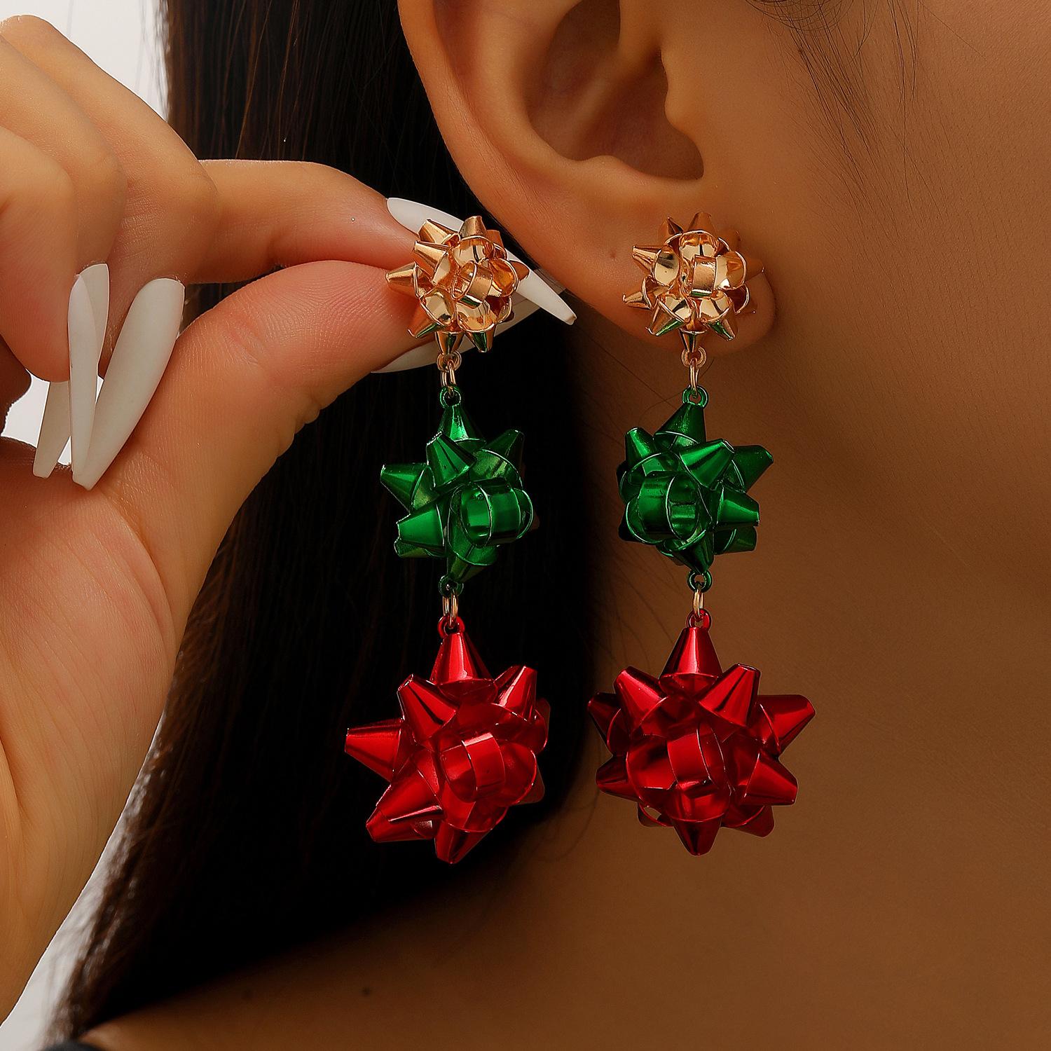 

Creative Christmas Flower Dangle Earrings for Women s Sparkling Red Green Beads Pendant Earrings Metal Long Tassel Ear Zircon