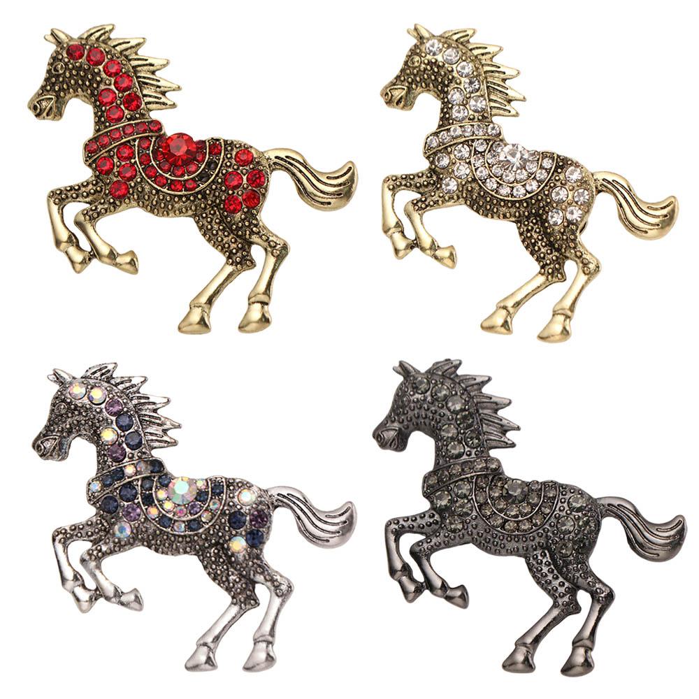 Luxury Rhinestone Horse Brooches Classic Metal Badge Pin Vintage Zodiac Animal Lapel Pins  Friends