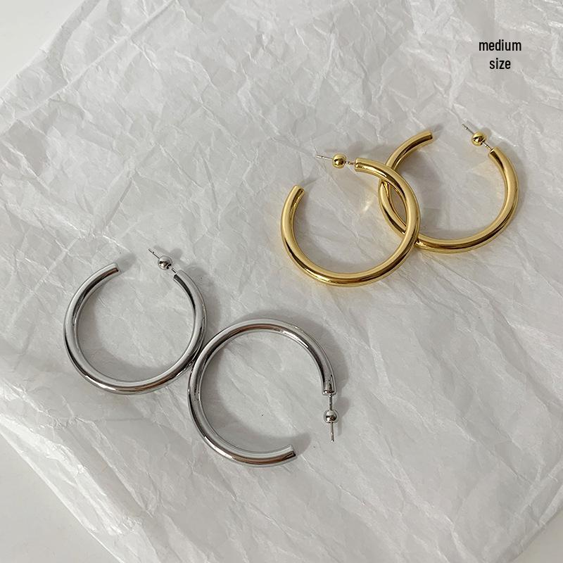 2024 European & American Minimalist Gold-Tone C-Shaped Hoop Earrings for Women