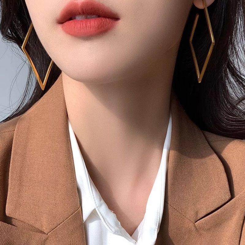 And American Style Square Exaggerated Earrings for Women, 2026 New Popular Model, Light Luxury High-End Design, Pure Silver Earrings, Ear Studs