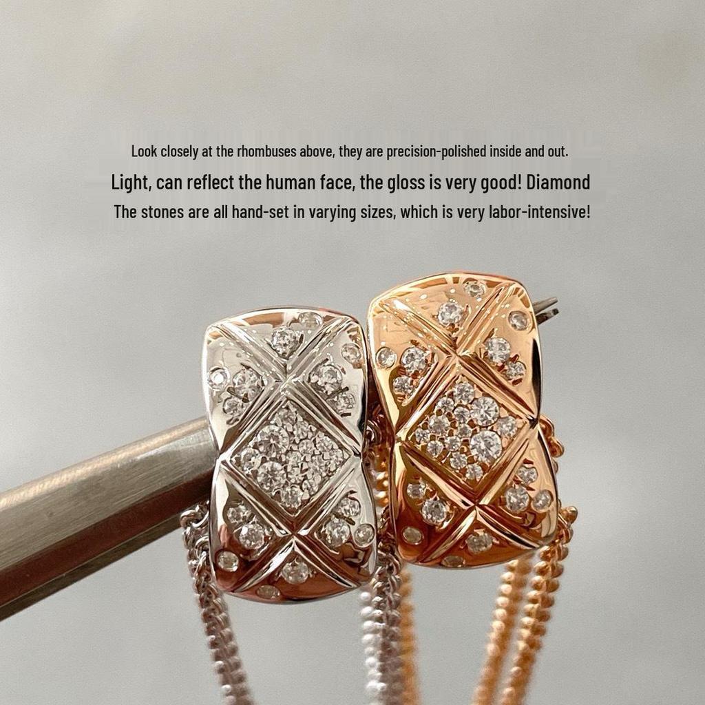 Sada náhrdelníků s přívěsky Měsíc a Fazole z 18k zlata s chokerem s diamantovým vzorem