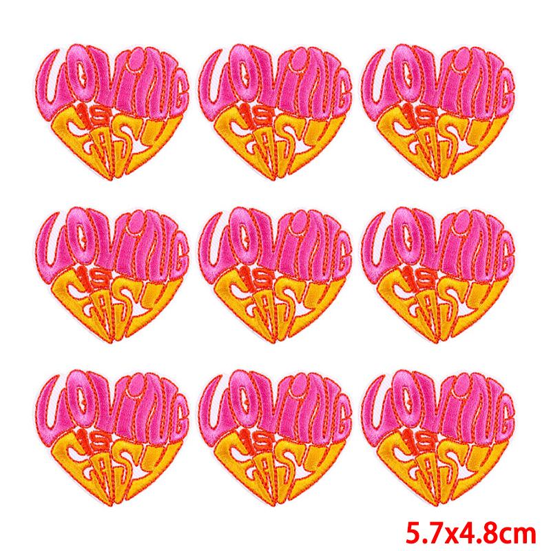 10 Pcs/lot Wholesale Embroidery Patch Iron On Patches For Clothing Patches On Clothes Jackets Decor Applique Sew Supplies