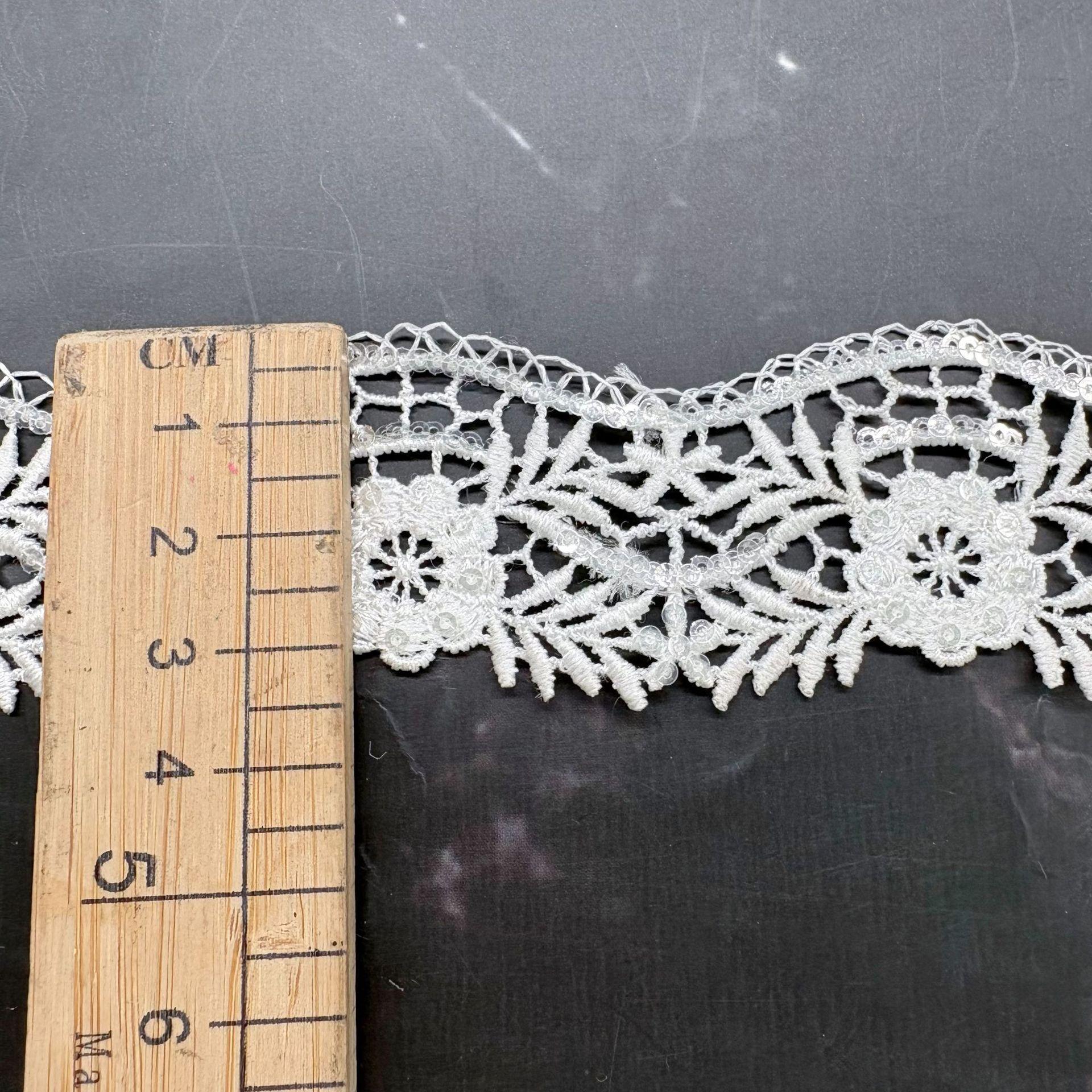 

Аксессуары Дом Женское нижнее белье Лолита Лента Аксессуары Полый Полиэстер Вышивка Кружево Бусины Маленькое Кружево Штрих-код 3.4cm Polyester Sequin Lace