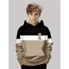 Trendiges Streetwear-Kapuzensweatshirt für Kinder mit Aufdruck, geeignet für den täglichen lässigen Gebrauch für Jungen und Mädchen.