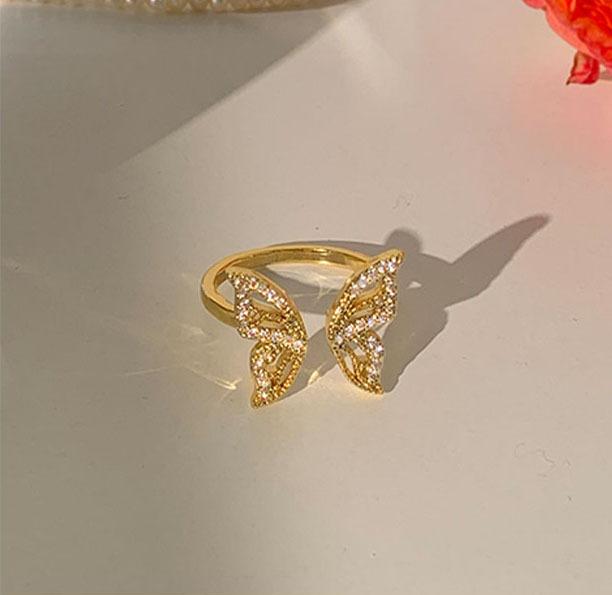 

Minimalist Design Ring One Size золотой