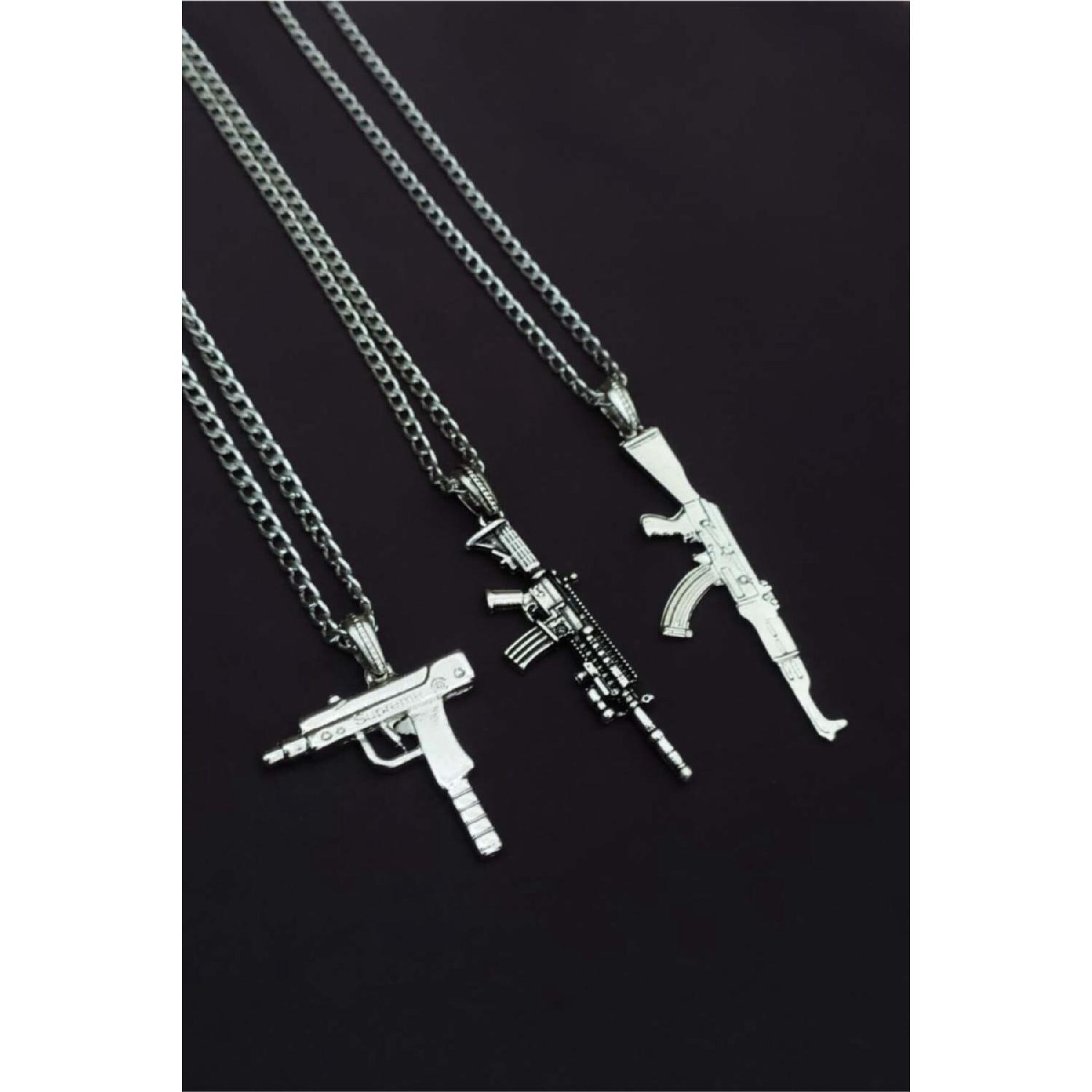 

Комплект мужских ожерелий из трех предметов Gun Kele Uzi M4
