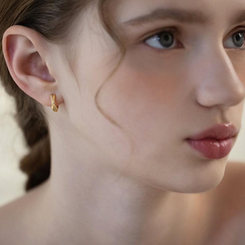 Tatiana (925 Silver) Liora Wave Hoop Earrings EC3209