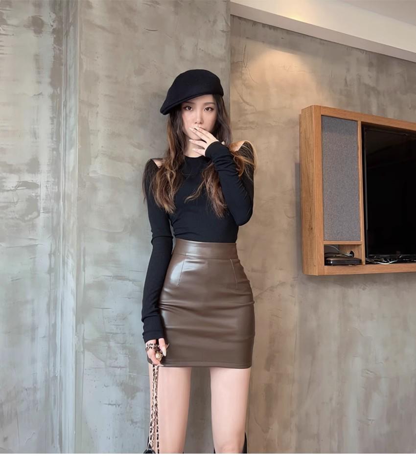 Women's Korean Style High-Waisted Black PU Leather Skirt - Autumn/Winter Slim A-Line, Hip-Hugging Design